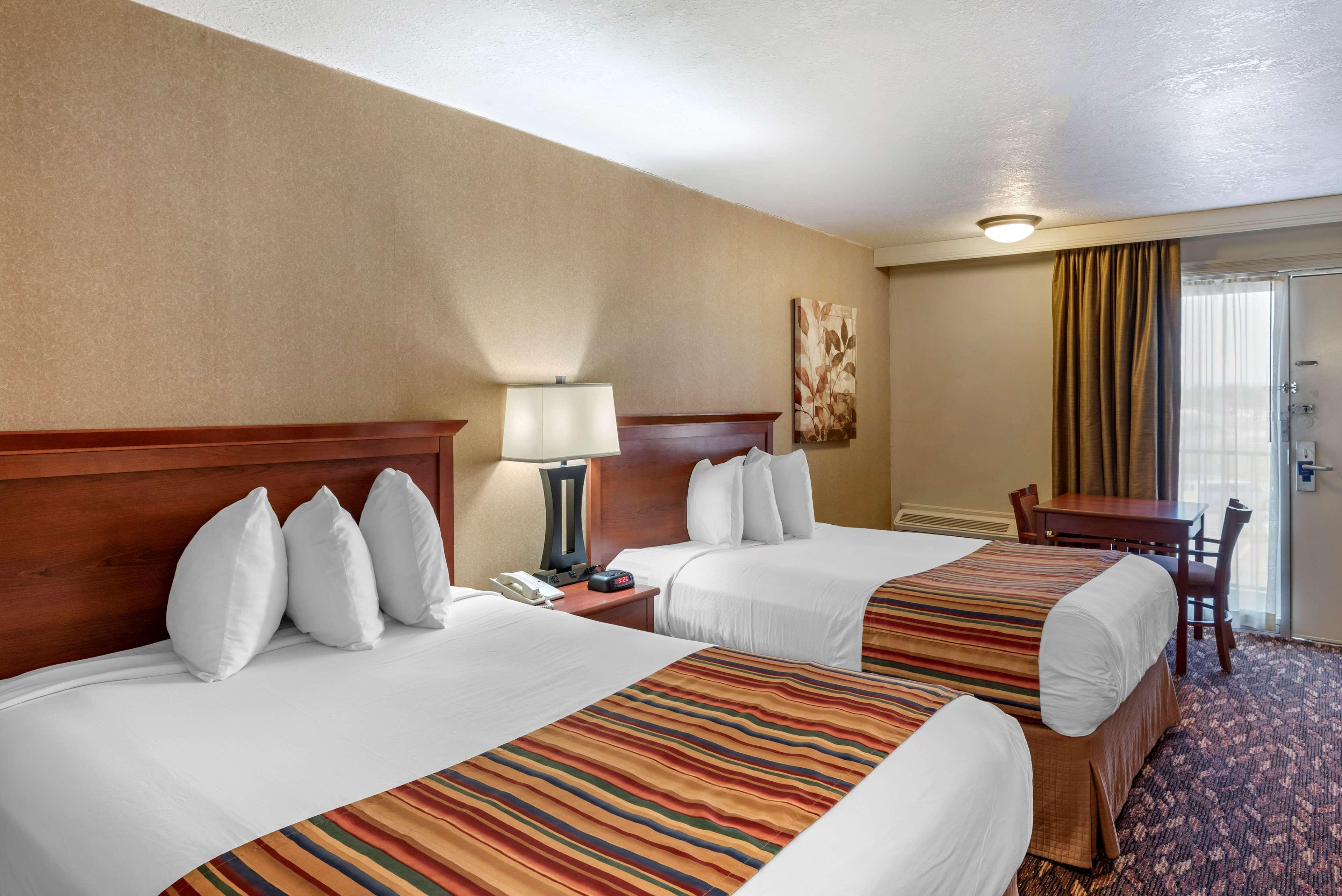 Best Western Sherwood Inn Clarksville Εξωτερικό φωτογραφία