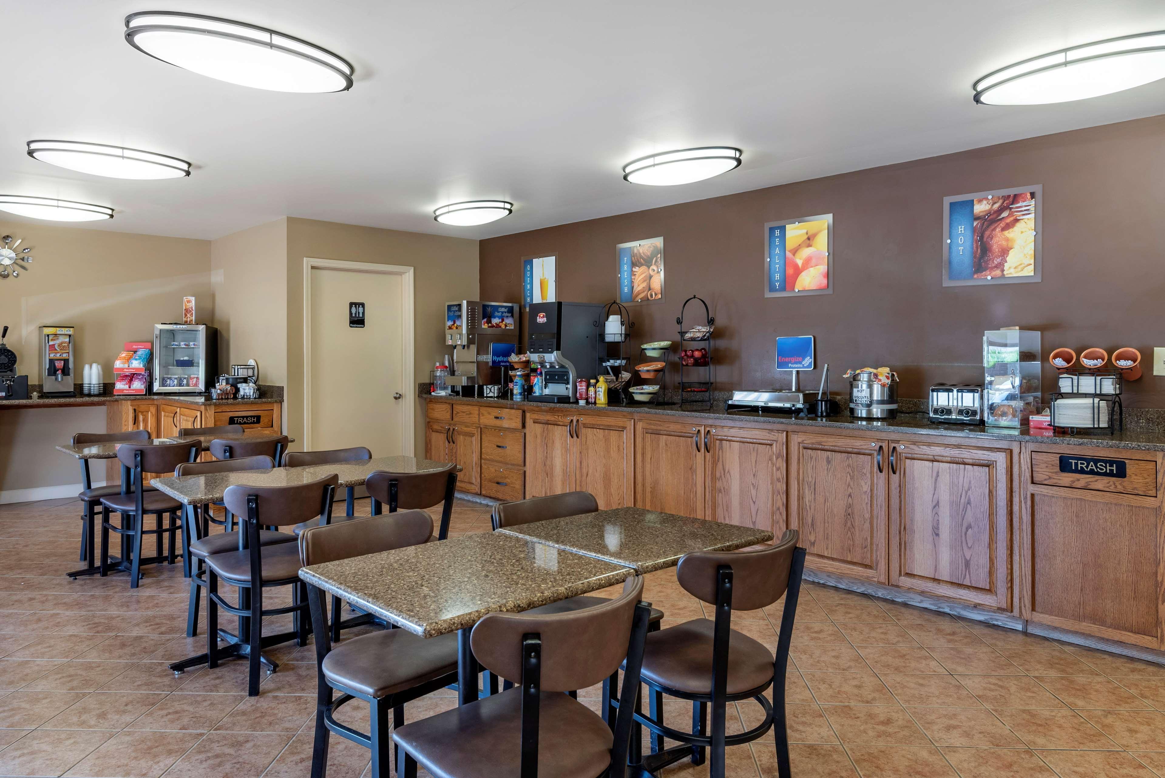 Best Western Sherwood Inn Clarksville Εξωτερικό φωτογραφία
