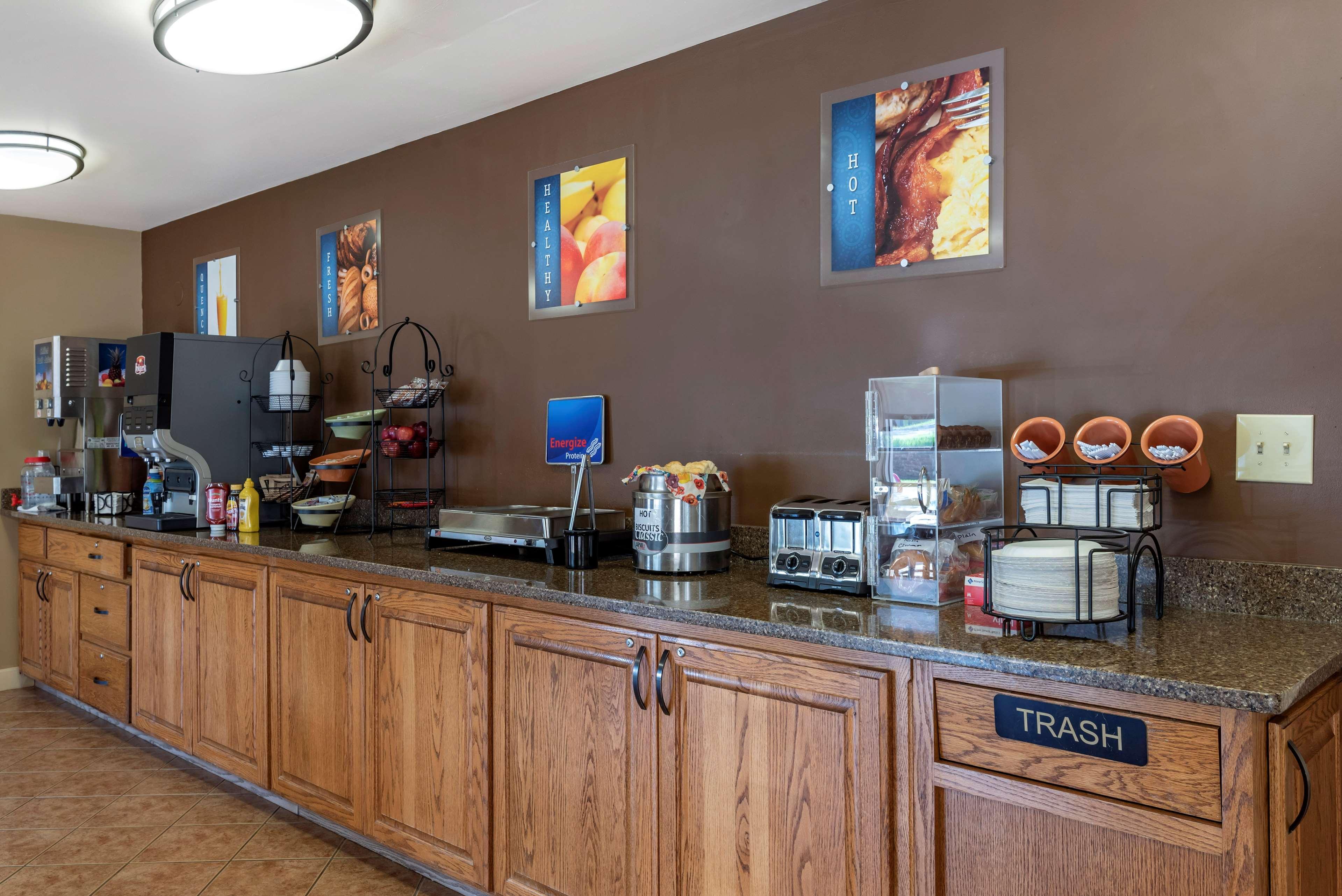 Best Western Sherwood Inn Clarksville Εξωτερικό φωτογραφία