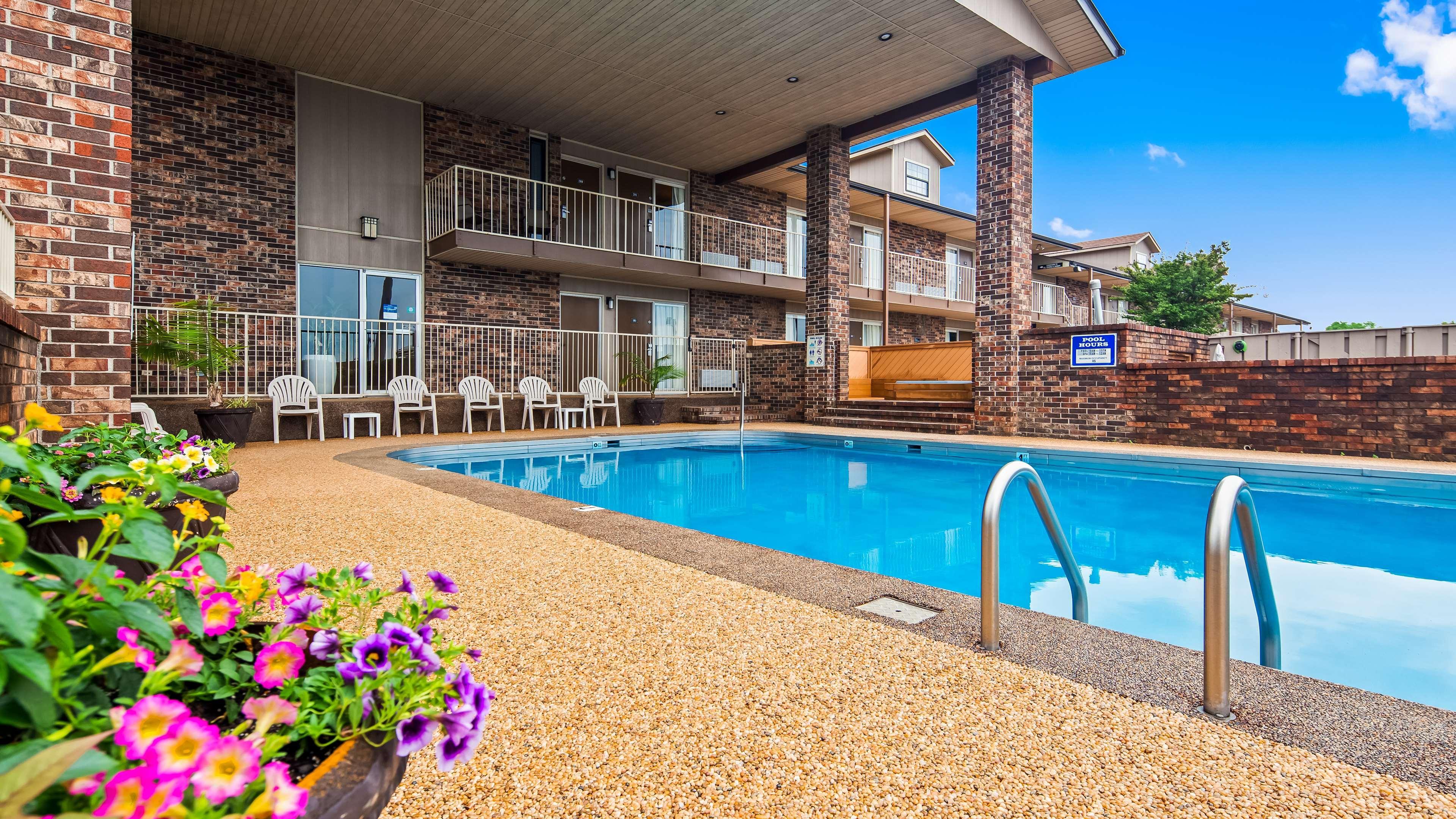Best Western Sherwood Inn Clarksville Εξωτερικό φωτογραφία