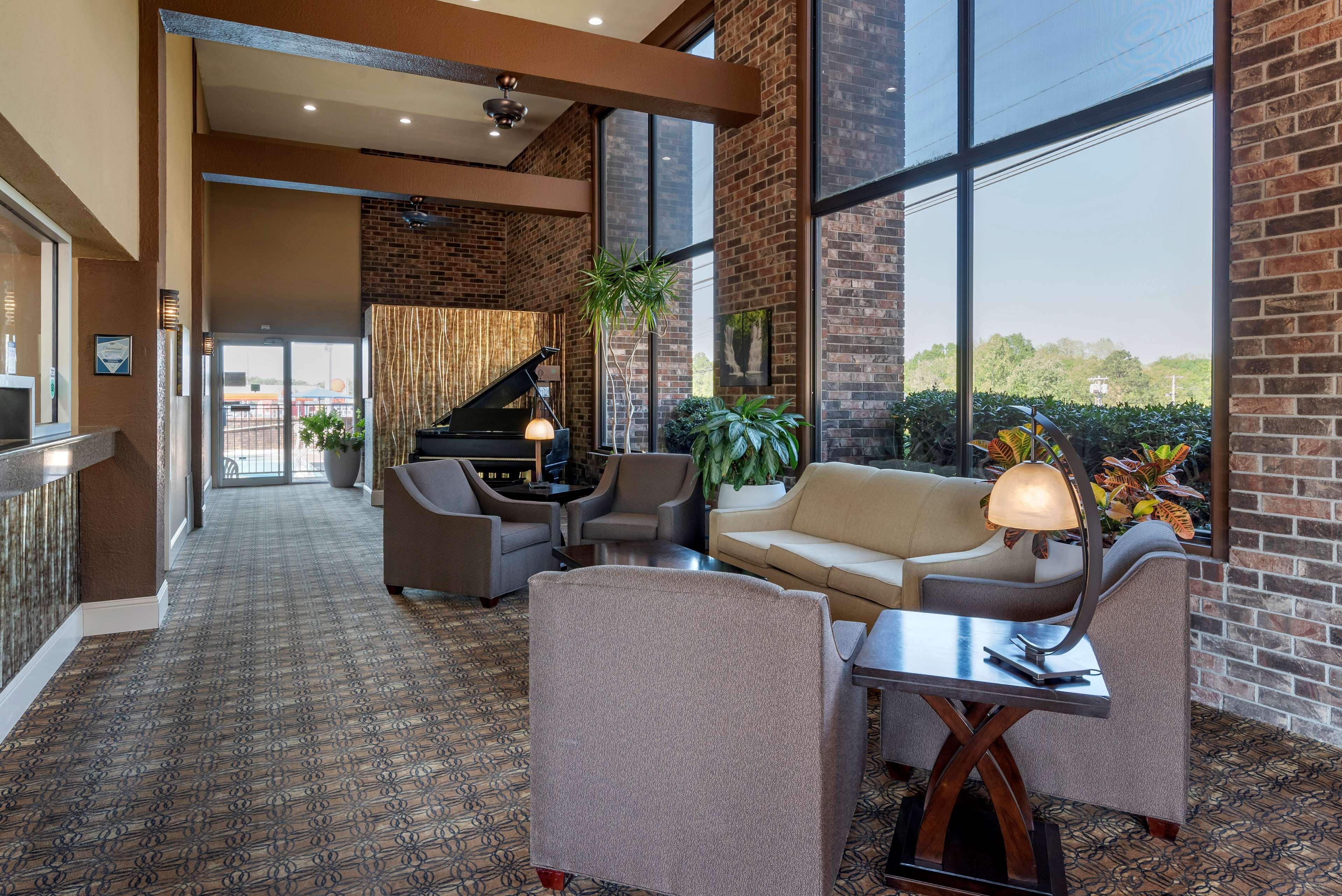 Best Western Sherwood Inn Clarksville Εξωτερικό φωτογραφία