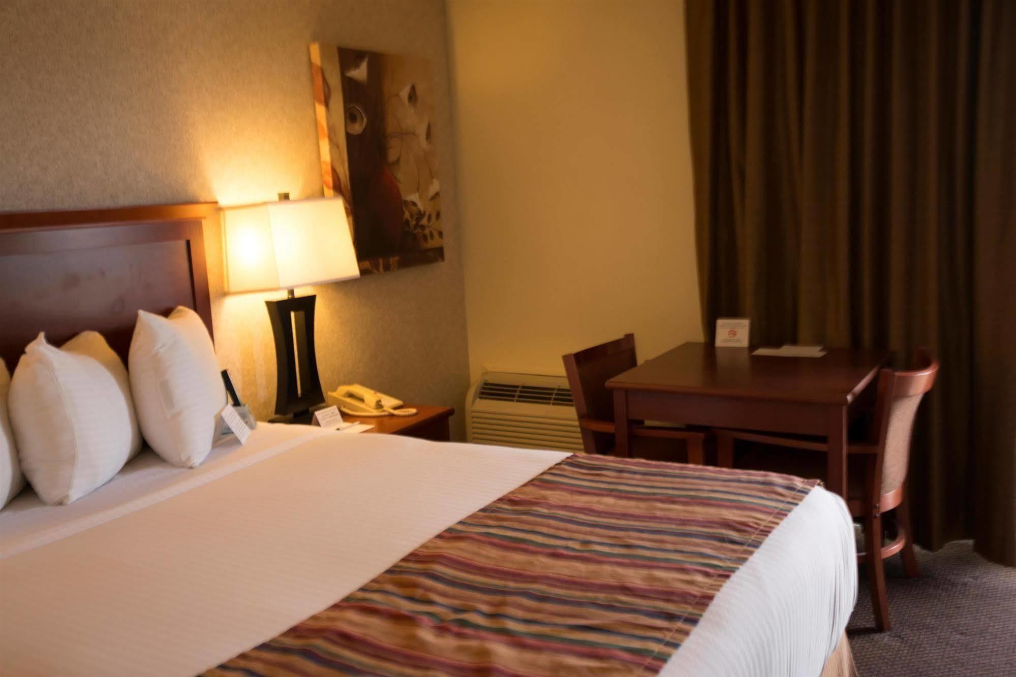 Best Western Sherwood Inn Clarksville Εξωτερικό φωτογραφία